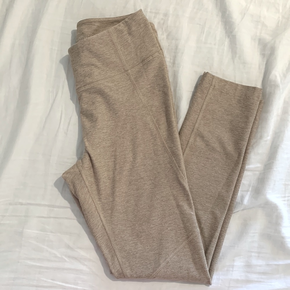 OV leggings tan